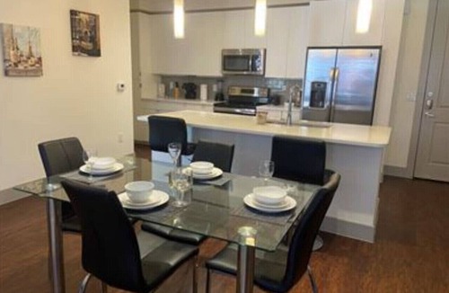 The Galleria Apartment | Beautiful Spacious 2 bed/2bath Apartment in The Galleria