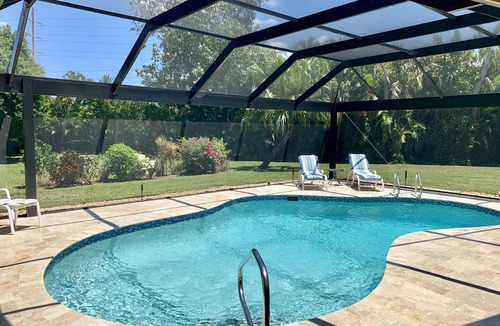 East Naples House | Beautiful & spacious 3 bed 3 bath home with private pool and Golf & Tennis Club