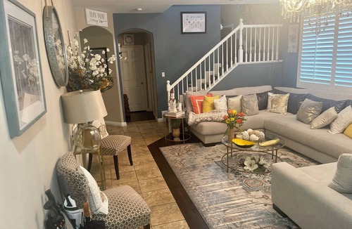 Agua Dulce House | Beautiful & Spacious 4 bedroom 3 full bath home, located in Palmdale, CA