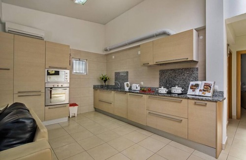 Santa Eulalia Villa | Beautiful, Spacious 6 Bedroom Villa Santa, Centrally Located In Albufeira