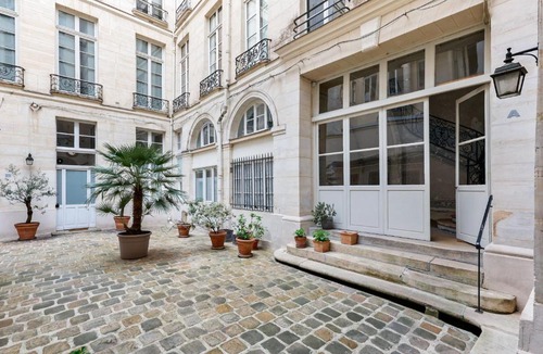 Quartier du Mail Apartment | Beautiful Spacious Apartment 3BR 8P near street Montorgueil