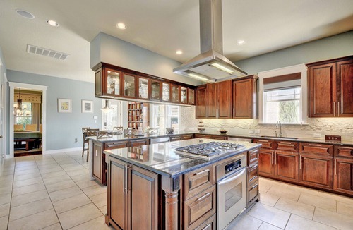 Leander House | Beautiful, Spacious Custom Home 30 min to Austin Downtown, 10 min to Lake Travis