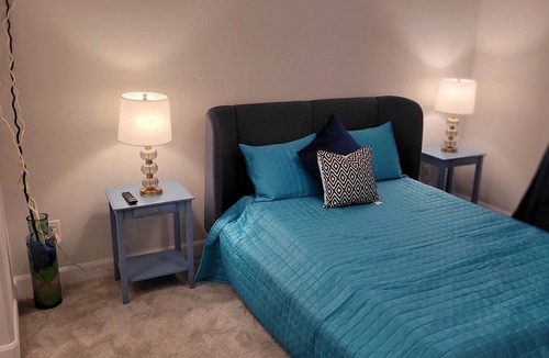 Amherstview House | Beautiful spacious new 4 bedroom home located 5 mins to Lake Ontario.