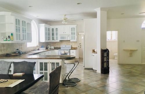 Paynes Bay House | Beautiful spacious holiday home private shared pool with neighbour nr Sandy Lane