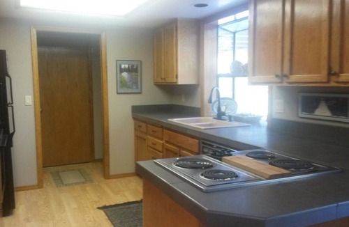 Sunriver House | BEAUTIFUL, SPACIOUS NORTH-END HOME, HOT TUB, A C, WI-FI, BIKES, DCCA#603