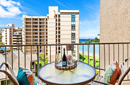 Kahana Condo | Beautiful spacious studio at beachfront resort