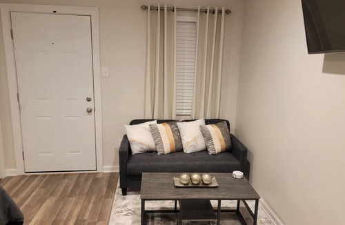 Highlands - Perkins Apartment | Beautiful Studio Apt 5 -DnStairs