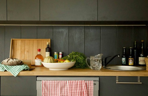 Pont-l'Eveque Apartment | Beautiful studio with garden in a large, renovated townhouse from 2021.