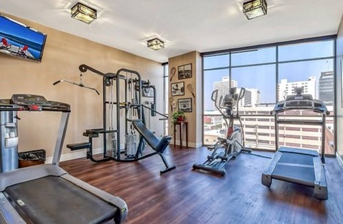 Downtown Reno Hotel | Beautiful Studio located at the Plaza Resort Club in the heart of Reno