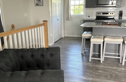 West Mystic Apartment | Beautiful Studio overlooking the Mystic River