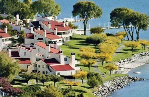 Chelan Apartment | Beautiful studio unit at resort, sleeps 2