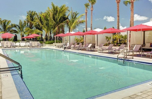 Surfside Apartment | Beautiful studio unit at resort, sleeps 2