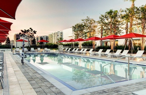 Surfside Apartment | Beautiful studio unit at resort, sleeps 2