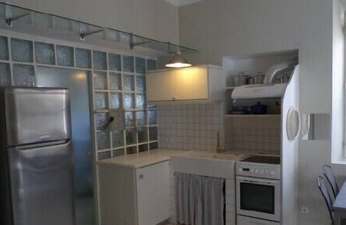 Sainte-Maxime City Centre Apartment | Beautiful Studio With Large Private Terrace. Sleeps2-4. 2 Mins To Beaches.
