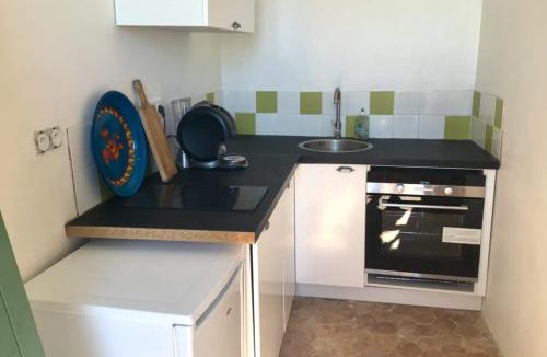 Lurs Apartment | Beautiful studio with a beautiful view