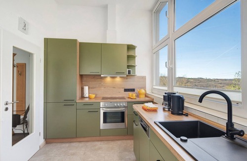 Luedenscheid Apartment | Beautiful Three-Bedroom Apartment with Balcony on the 1st Floor