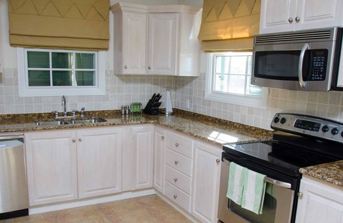Vuemont House | Beautiful three bedroom villa in gated community