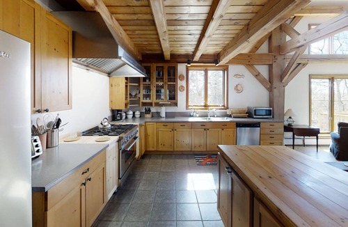 Sebascodegan Island House | Beautiful timber framed home with comfortable furnishings, on the ocean and close to Brunswick!