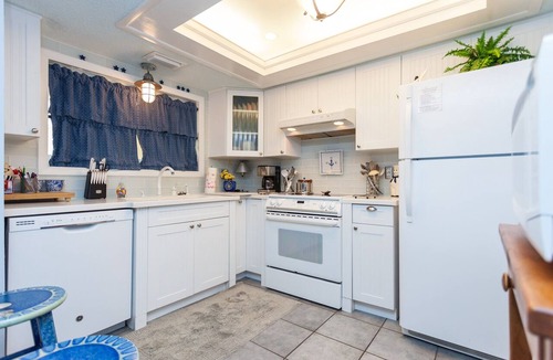 Butler Beach Condo | Beautiful, Top Floor, Ocean Front Condo with Balcony, Pool + Tennis