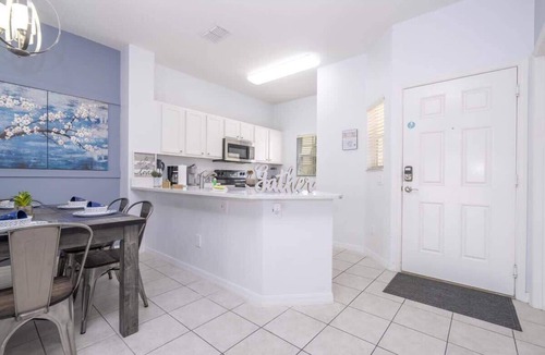 Campbell House | Beautiful Townhouse In Bella Vida Resort!
