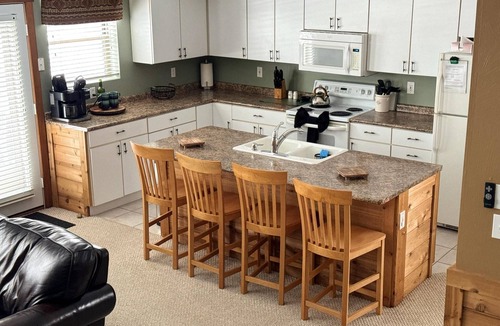 Seven Springs House | Beautiful Townhouse in The Villages of 7 Springs