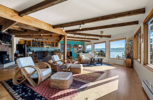 Northwest Montana - Glacier National Park House | Beautiful & unique home with large windows and deck that overlook Flathead Lake