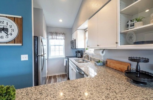 Branson Condo | Beautiful Updated 2-bedroom condo- Holiday Hills Resort Branson-family amenities