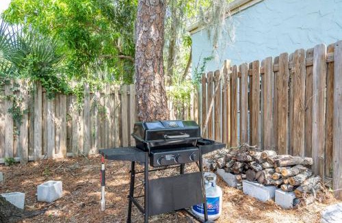 Central Sarasota Apartment | Beautiful Updated 2Bedroom Suite minutes to Downtown, Amazing Beaches, Restaurants, Theaters and MORE