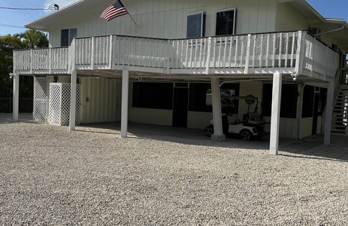 Twin Lakes House | Beautiful updated stilted home makes for a super getaway.