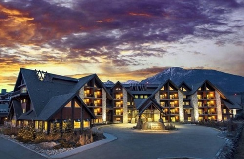 Canmore Apartment | Beautiful Upscale 2 Bedroom Apartment in the heart of Canmore
