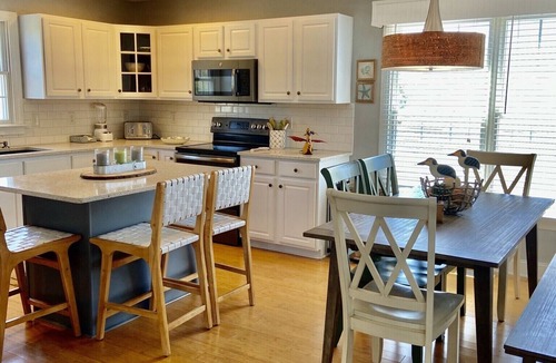 Colington House | Beautiful vacation home in Kill Devil Hills. Enjoy the ocean and the sound.