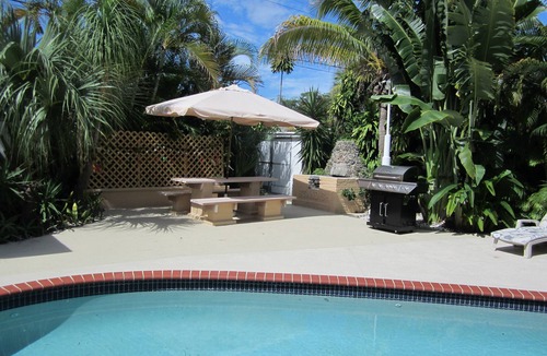 Parker Ridge House | Beautiful Vacation Home 3 BR/2 BA with Private Heated Pool