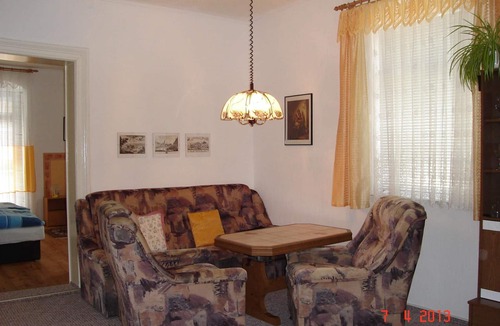 Buhlau/Weier Hirsch Apartment | Beautiful vacation apartment