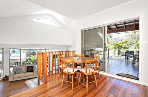 Corlette House | Beautiful View Corlette