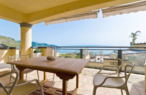 Taormina Apartment | Beautiful View, Pool ,two steps from city center !