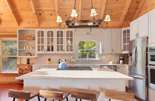 Cherry Log Cabin | Beautiful Views ~ Hot Tub & Fire Pit Entertainment Area ~ Game Room