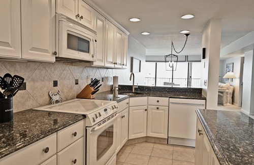 Bethany Beach Condo | Beautiful Views in the 2 bedroom Penthouse Condo in Sea Colony East! Ocean View, Private Beach, Wifi, Fitness Center, Pools!
