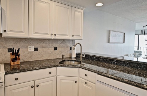 Bethany Beach Condo | Beautiful Views in the 2 bedroom Penthouse Condo in Sea Colony East! Ocean View, Private Beach, Wifi, Fitness Center, Pools!