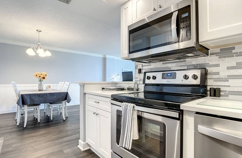 Ormond Ocean Gard Condo | Beautiful Views on the Beach in Quiet Ormond Beach area
