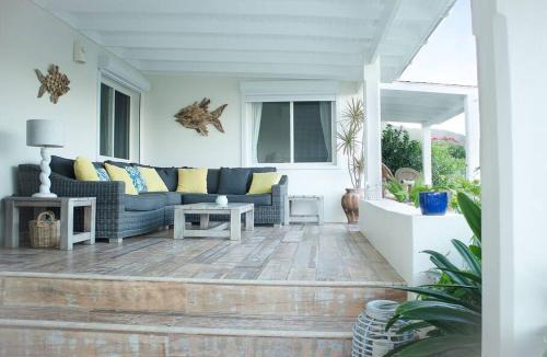 Falmouth Harbour Villa | Beautiful Villa !