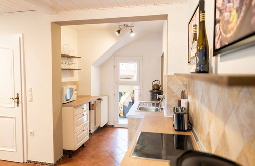 Ediger House | Beautiful villa for 10 people with WIFI, TV, terrace, pets allowed and parking