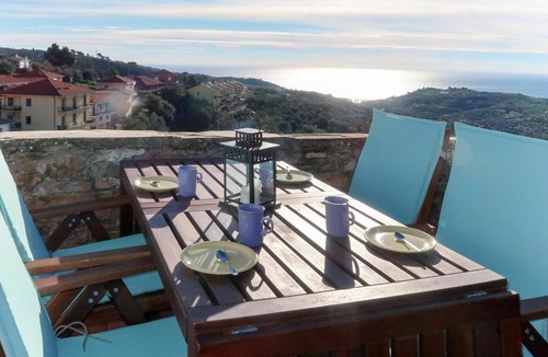 Torrazza House | Beautiful villa for 5 people with WIFI, TV, terrace and panoramic view