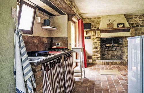 Montelovesco Villa | Beautiful villa for 5 people with WIFI, pool, TV and pets allowed