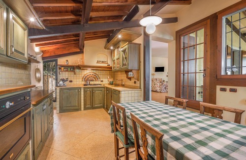 Costermano Villa | Beautiful villa with private garden and pool