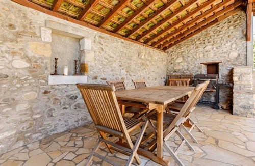 Auterrive House | Beautiful Villa with Pool + Garden near Biarritz