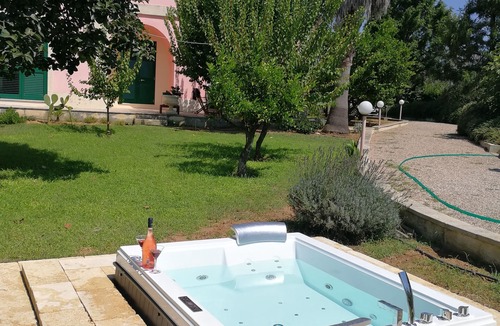 Cutrofiano Villa | Beautiful Villa with pool in the green of Salento, 110 sqm, quiet and luxurious