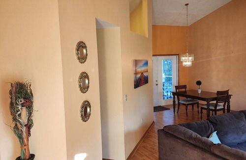 Campbell House | Beautiful vintage home with private pool