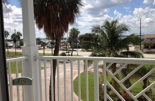 Stuart Condo | Beautiful,waterfront condo in Stuart, FL