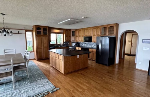 Monticello House | Beautiful Waterfront Estate with sandy shores, next to Willy Mccoys on the water