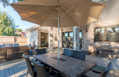 Slidell House | Beautiful Waterfront Home Near the French Quarter & Bourbon Street w/Boat Dock